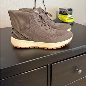 Women’s Brown step in winter boots